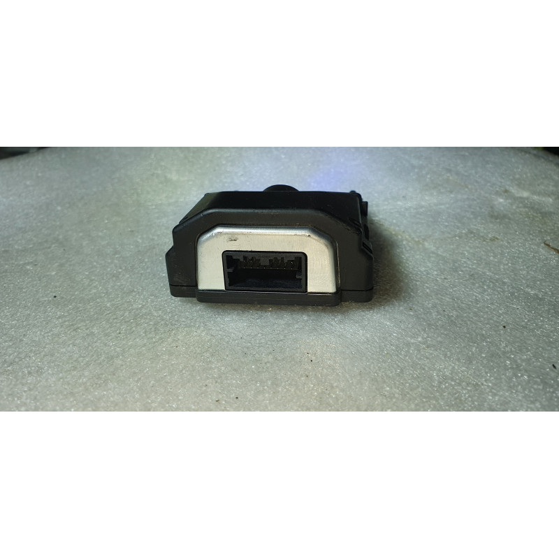 新品未使用,ＶＩＥＷ　5X3mm NISSAN MURANO MAXIMA LANE DEPARTURE WINDSHIELD CAMERA 2019