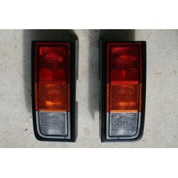 HUMMER H2 TAIL LAMP LEFT GM...