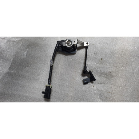 CADILLAC ESCALADE TAHOE YUKON FRONT SUSPENSION LEVEL CONTROL