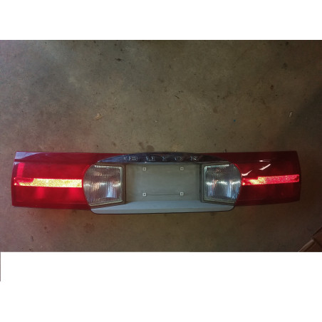BUICK RENDEZVOUS LIFTGATE TAILGATE HATCH TAIL BRAKE LAMP LICENSE PANEL 2004-2007 GM 15850282