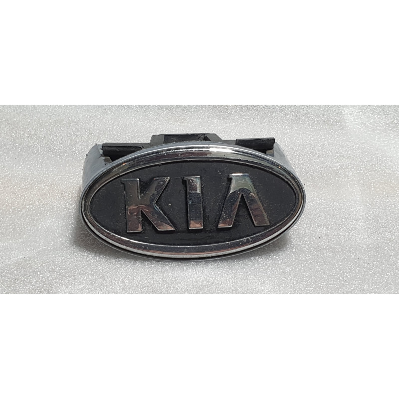 KIA SPECTRA GRILLE LOGO EMBLEM 2004-2006 86350-2F250