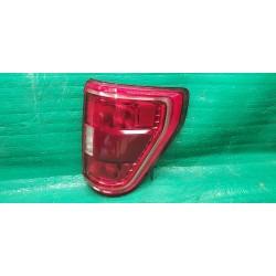 FORD F150 P702 RIGHT MID LED HALOGEN BLIND SPOT TAIL LAMP 2021-2023 ML34-13B504-B ML34-13B404-B GLASS DEFECT NOT INCL RADAR
