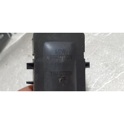 CHEVROLET TAHOE AVALANCHE SILVERADO GMC SIERRA YUKON Electronic Traction Control Switch 2000-2002 GM 15714114 15062589