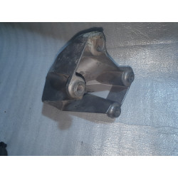 CHEVROLET CAMARO 6.2L V8 ENGINE MOTOR MOUNT BRACKET LEFT 2010-2015 GM 22805661 92249331