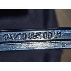 MERCEDES CLK CABRIO COUPE C209 REAR BUMPER CENTER CHROME MOLDING 2003-2008 A2098850021 2098850021