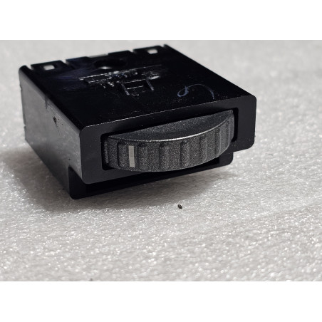 LINCOLN NAVIGATOR MKS 2010-2013 8A5T-11691-AAW