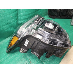 GMC CANYON RIGHT LED HEADLIGHT 2023-2025 GM 87818235 86584230 86548951 GLASS DEFECT