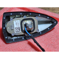 CHEVROLET ROOF SHARK GPS RADIO ANTENNA GM 23358853 23456339 000140640