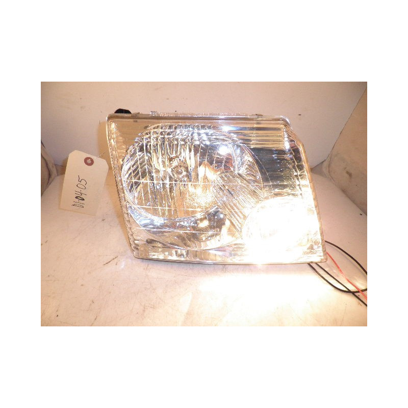 FORD EXPLORER XL XLT OEM RIGHT HEADLIGHT 2002-2005 USED