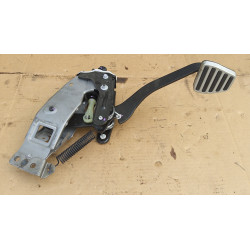 CHEVROLET CAMARO ENGINE CLUTCH PEDAL 2010-2015 GM 22957491 22858855 20940404 NEW