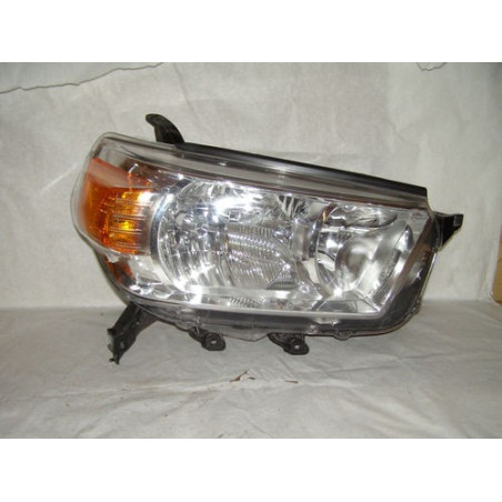 TOYOTA 4RUNNER HEADLIGHT RIGHT OEM 2010-2013 81130-35520 USED