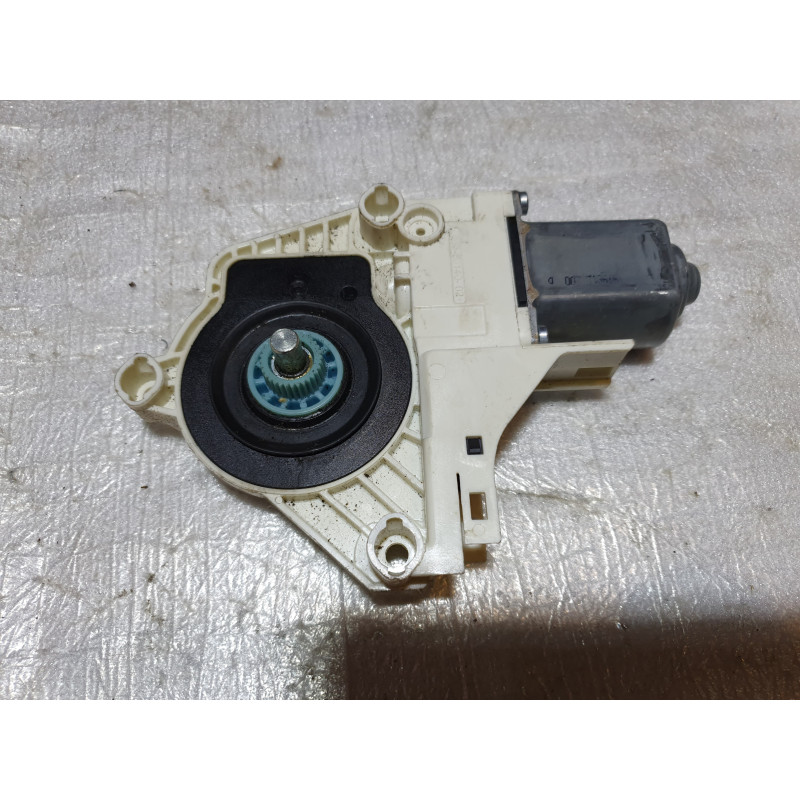 AUDI A4 A5 A6 C7 Q3 Q5 Q7 REAR LEFT DOOR GLASS WINDOW MOTOR 2009-2016 8K0959811A