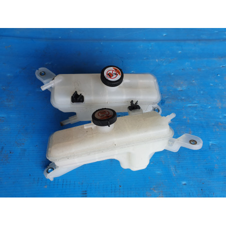 TOYOTA RAV4 LEXUS NX200T NX300H COOLANT TANK RESERVOIR 2014-2019  16470-0V010 16470-28110 671-50363 671-50633