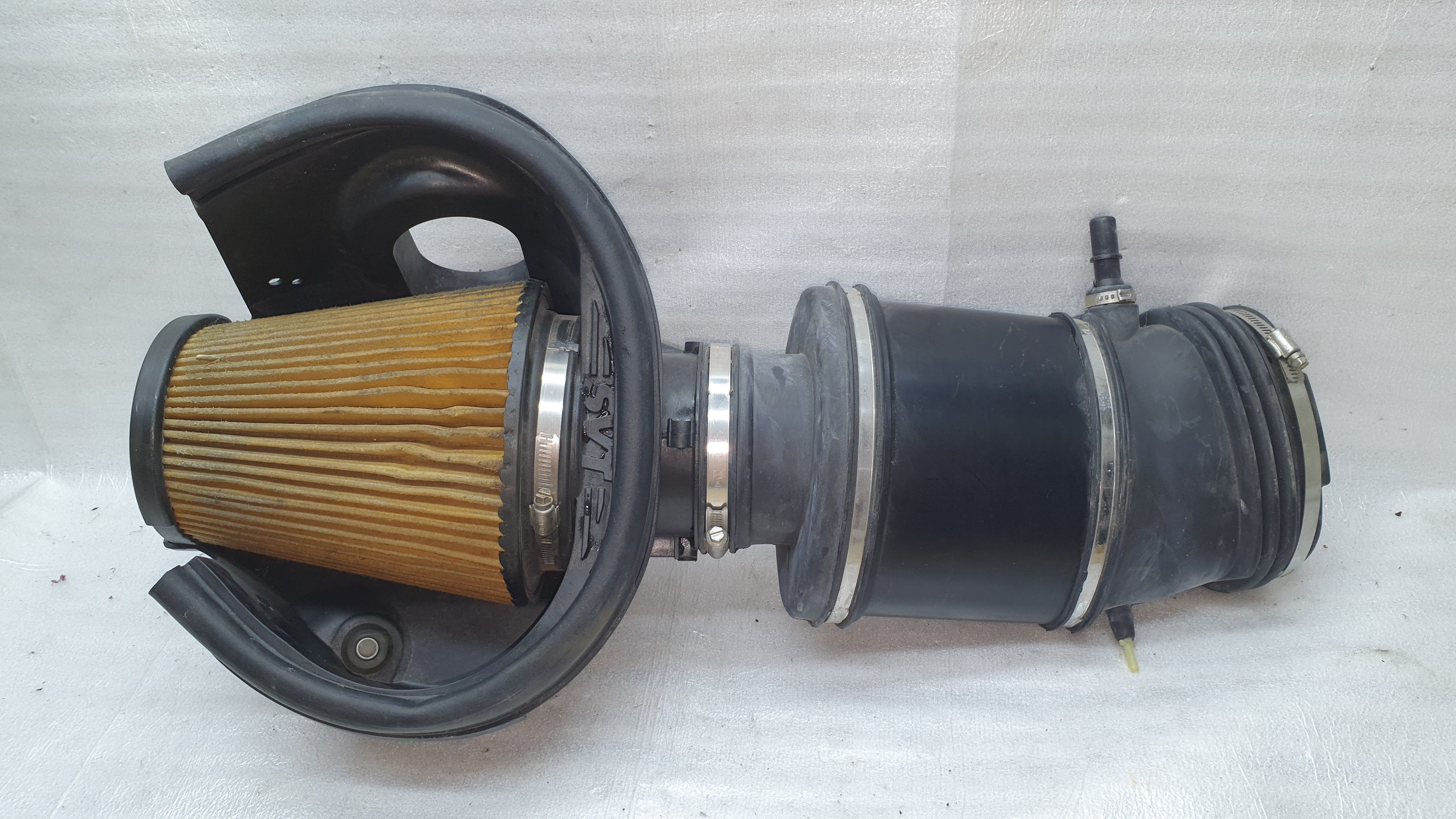 FORD MUSTANG SHELBY V8 GT500 SVT COLD AIR INTAKE BOX 2010