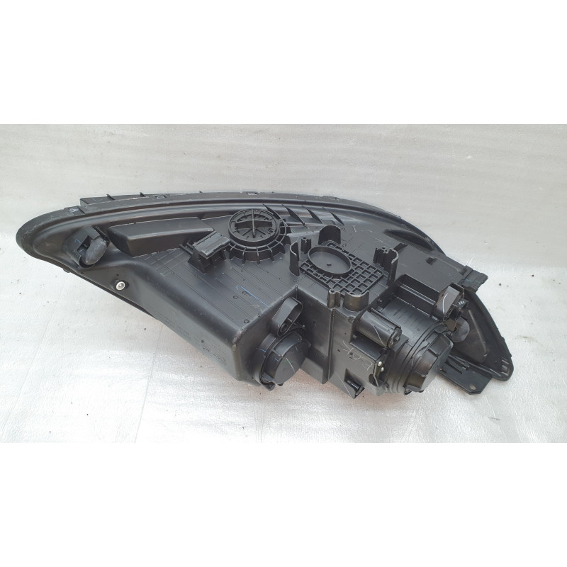 KIA SORENTO LEFT HALOGEN LED HEADLIGHT 20142015 921011U600 USA