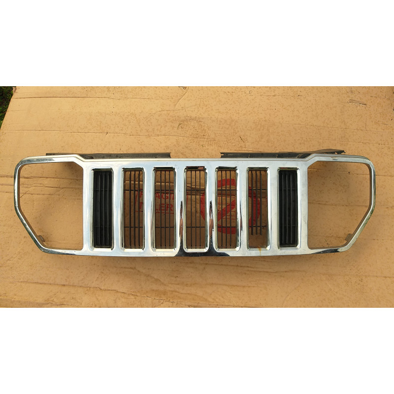 jeep-liberty-cherokee-chrome-