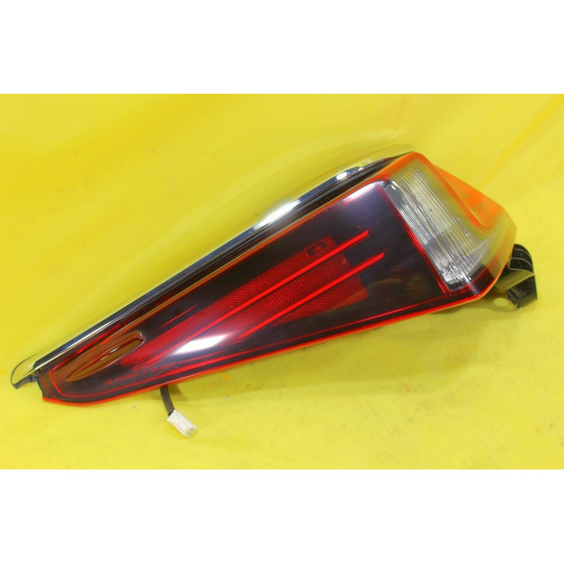 赤いガラスセール LEXUS ES ES250 ES350 ES300H LEFT LED TAIL LAMP 2019-2023