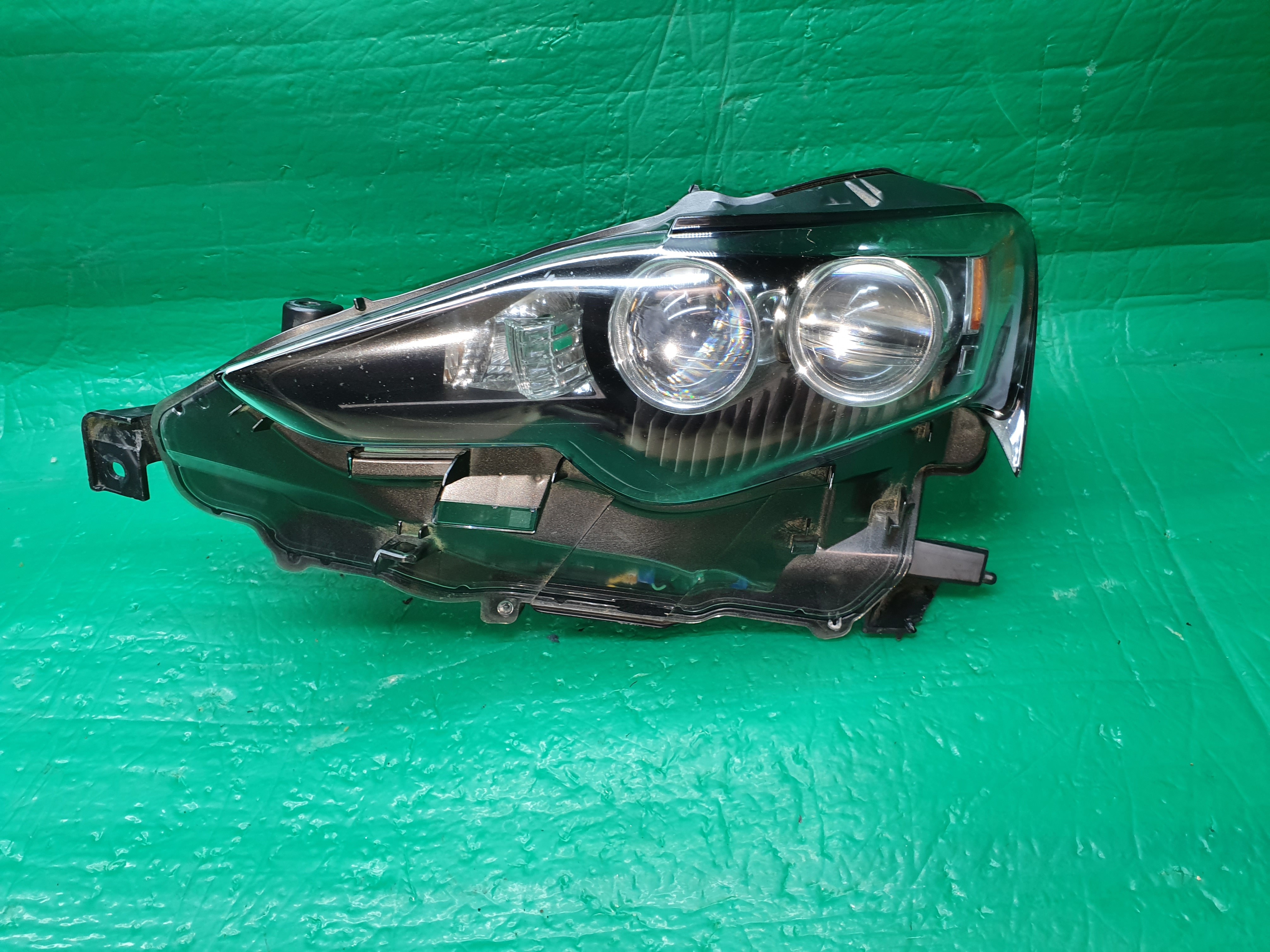 lexus-is-is250-is350-isf-left- 
