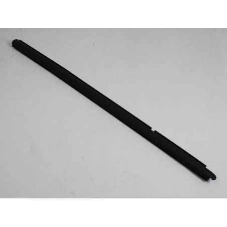 Jeep Liberty Front RIGHT Door Window Belt Weatherstrip  2003-2007 55360642AB NEW