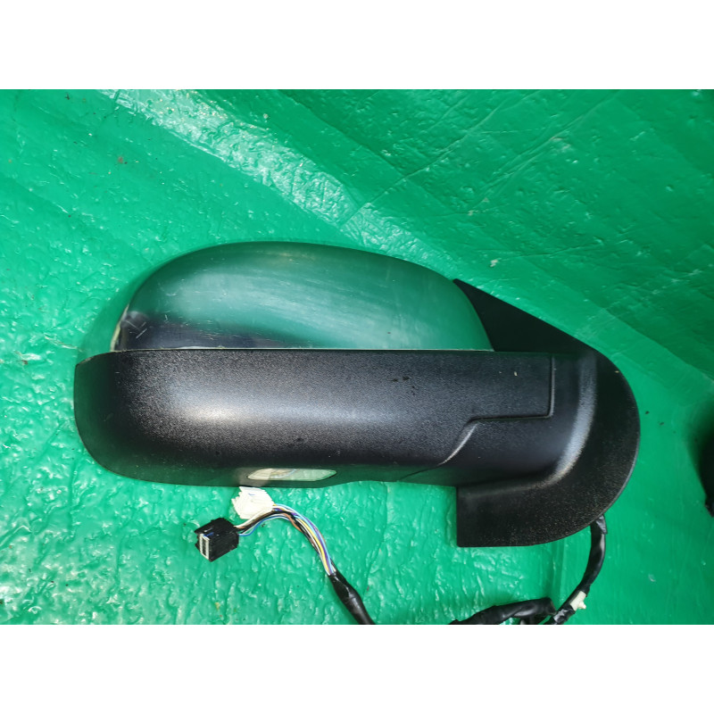 CHEVROLET SILVERADO TAHOE GMC YUKON RIGHT CHROME TURN SIGNAL POWER FOLD
