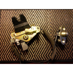 VOLVO S80 TRUNK LOCK LATCH...