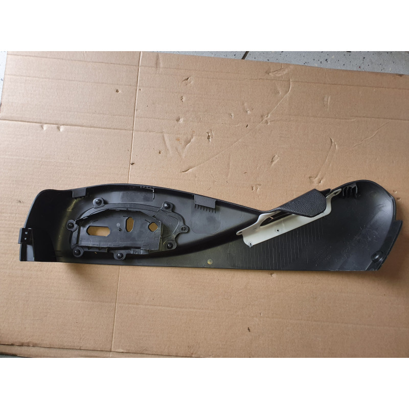 CADILLAC ATS CHEVROLET CAMARO FRONT RIGHT SEAT SHIELD ADJUSTER COVER