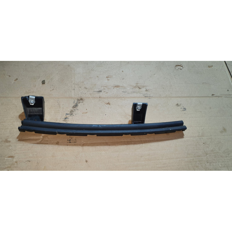 CADILLAC CT6 LEFT FRONT DOOR WINDOW CHANNEL RETAINER BRACKET 2016-2020 GM 22939588