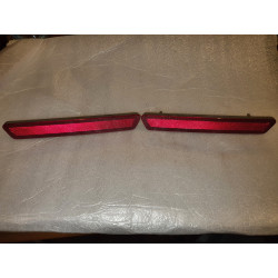 FORD MUSTANG REAR BUMPER SIDE MARKER REFLECTOR LEFT or RIGHT 1999-2004 XR33-15A444-A XR33-15A435-A