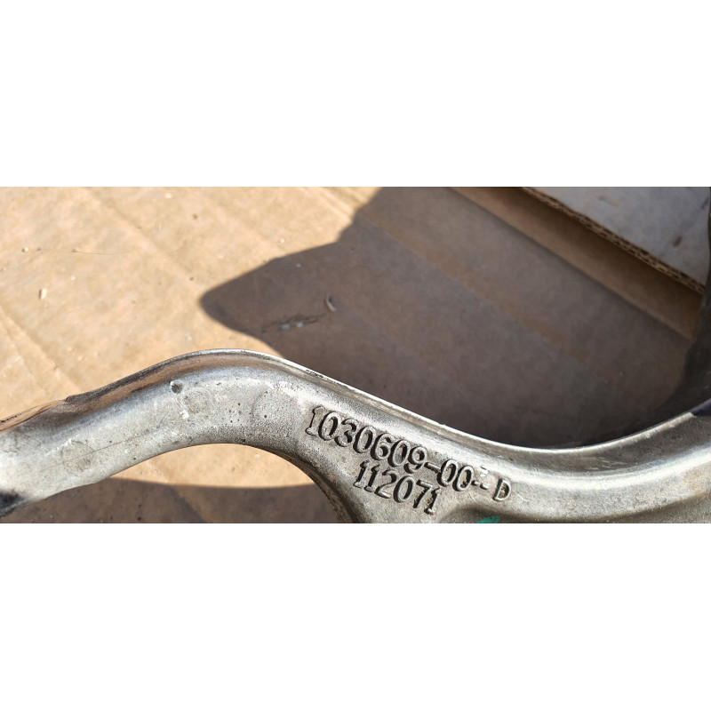 TESLA MODEL X FRONT AIR STRUT SPRING SHOCK 2016-2019 1027361