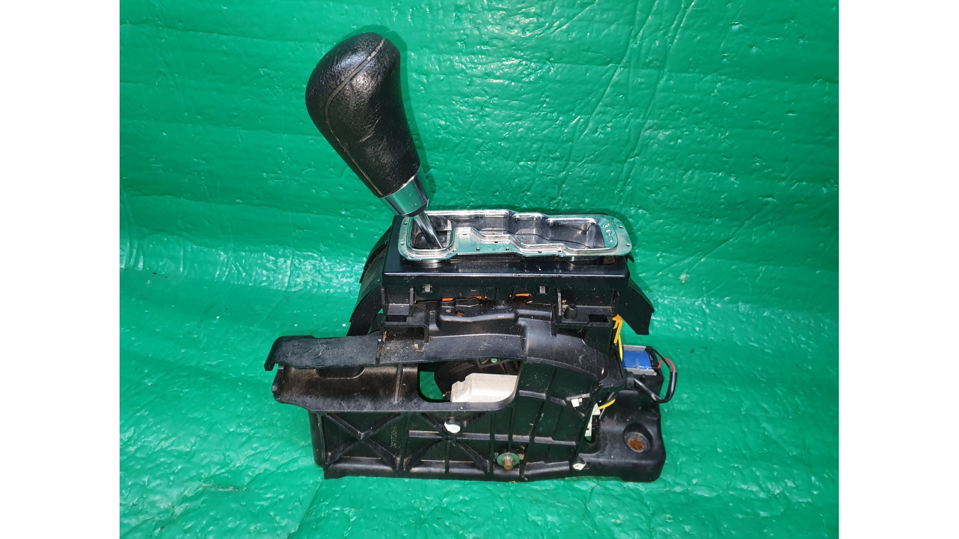 JEEP GRAND CHEROKEE DODGE DURANGO TRANSMISSION GEAR SHIFTER 20112013